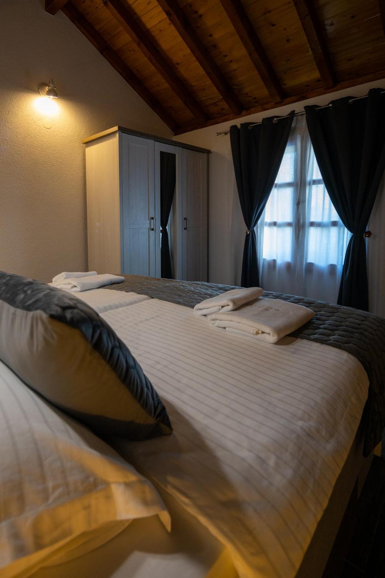 Holiday Home Svemir Drage Buitenkant foto